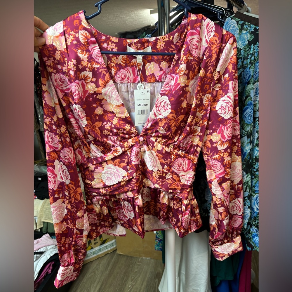 WAYF Floral Top- Medium - NWT